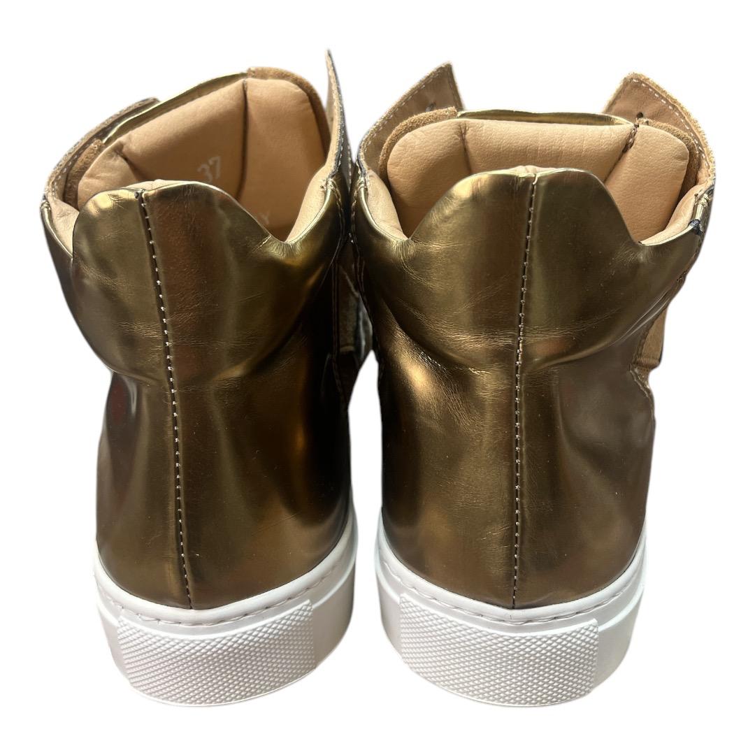 MAISON MARGIELA MM6 high top lace up gold shoes - Moda Consignment
