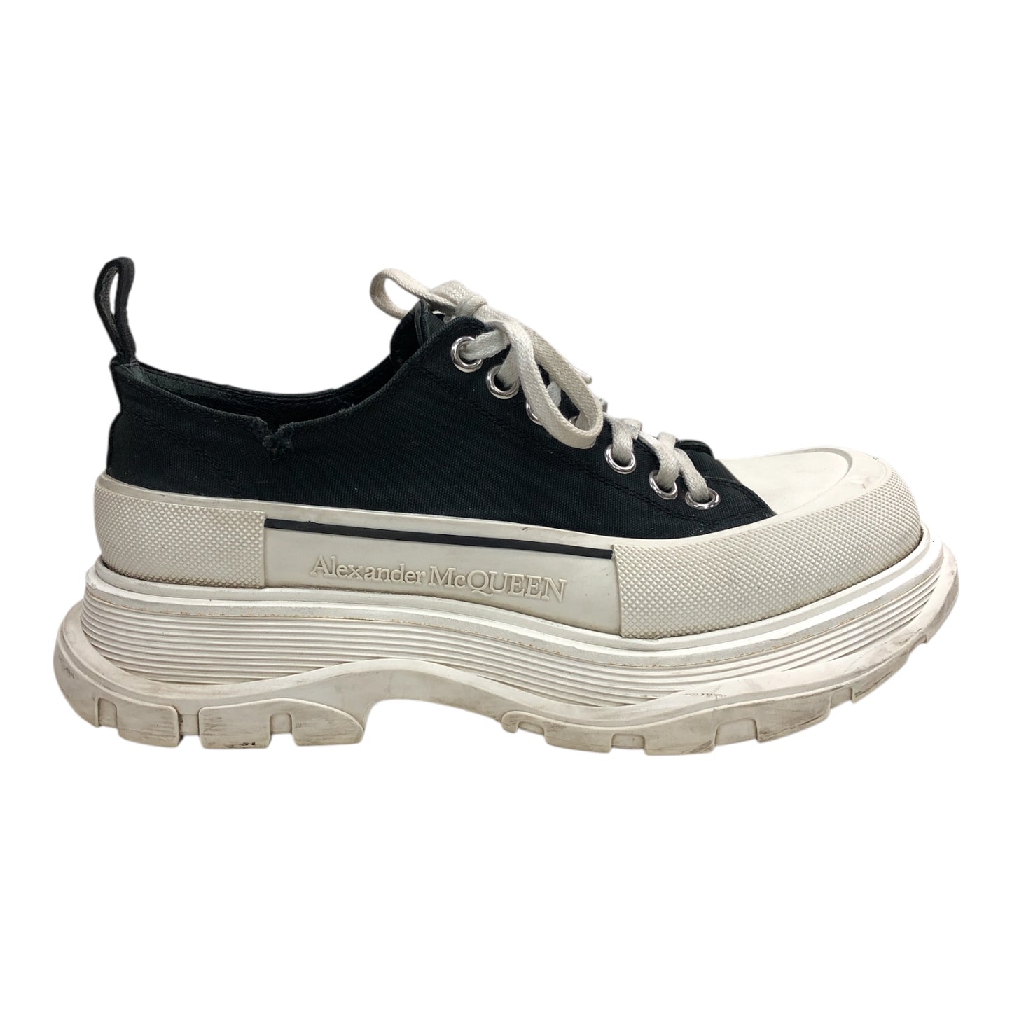ALEXANDER MCQUEEN Tread Slick Lace Up 'Black White'