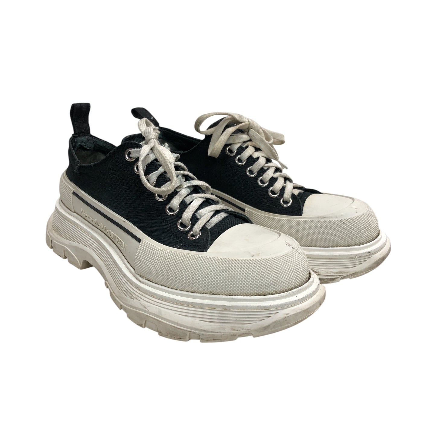 ALEXANDER MCQUEEN Tread Slick Lace Up 'Black White'