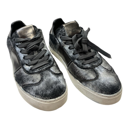 VALENTINO Grey Textured Flycrew Rockstud Sneaker - Moda Consignment