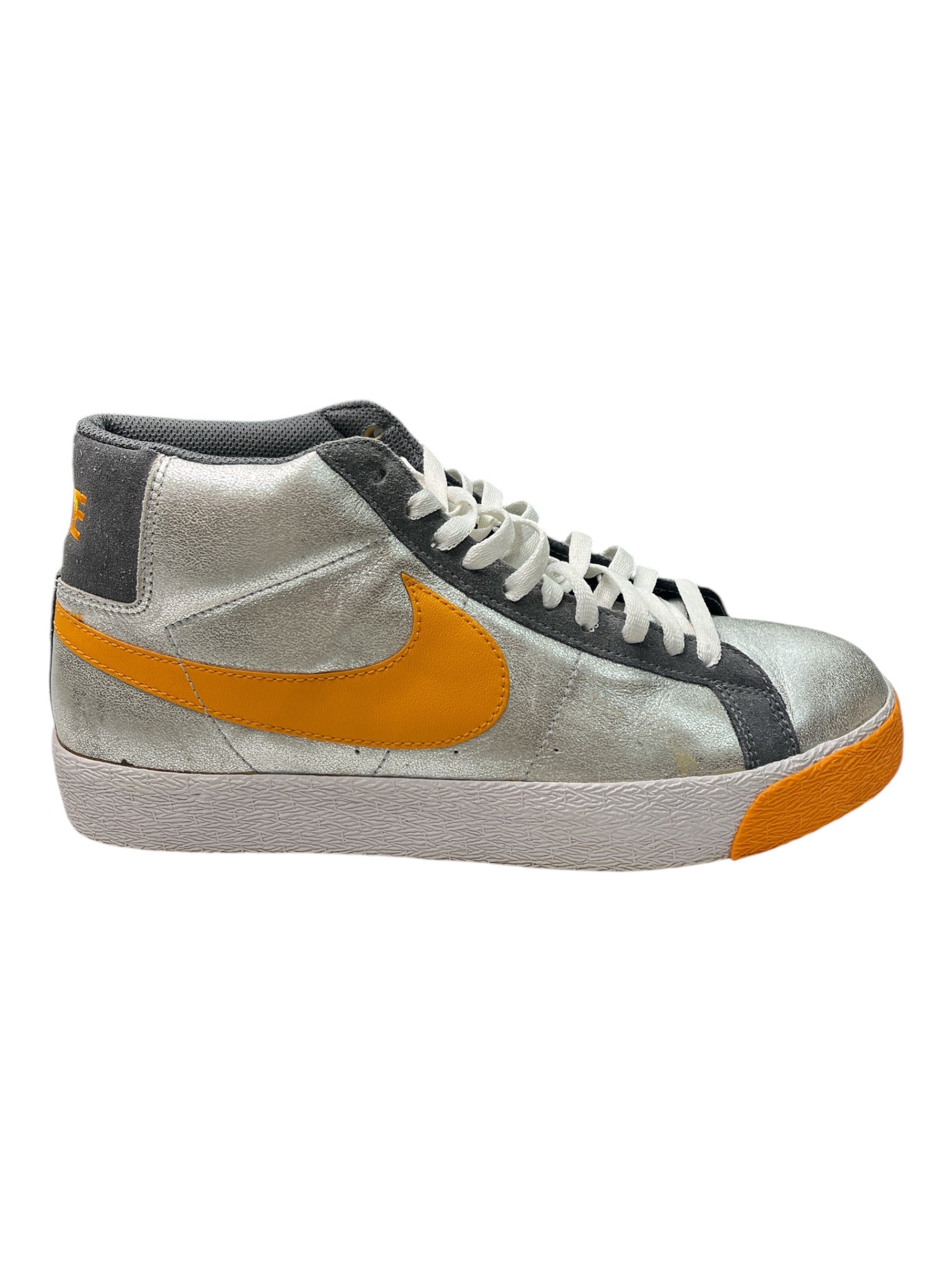 Nike SB Blazer Independent Trucks Company - Moda Consignment