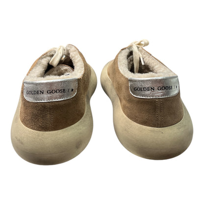 GOLDEN GOOSE Wmns Space Star 'Shearling Tobacco' - Moda Consignment