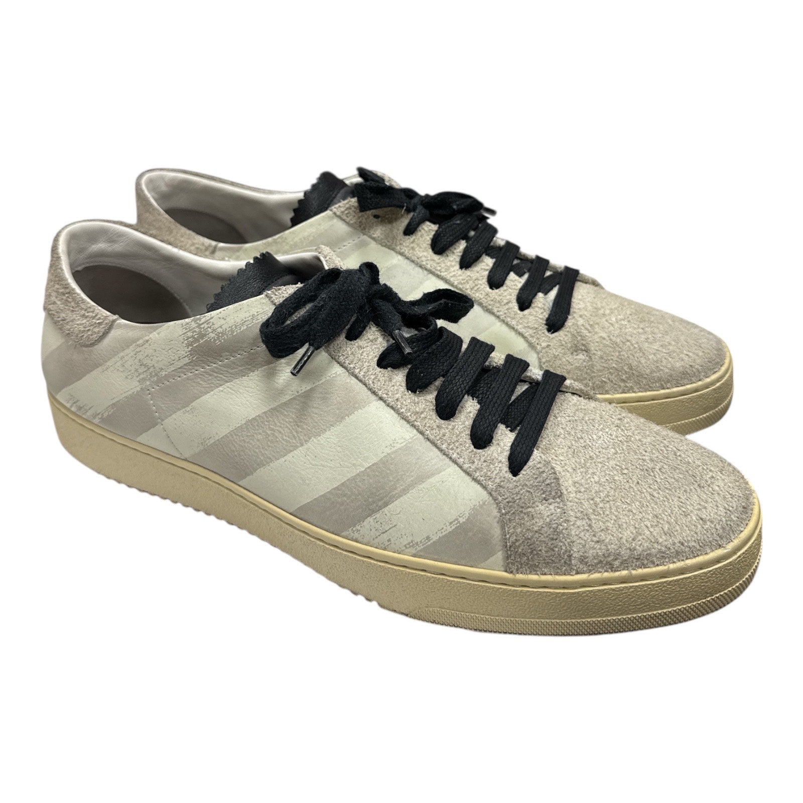 OFF-WHITE Vulcanized Low Top Sneakers - Moda Consignment
