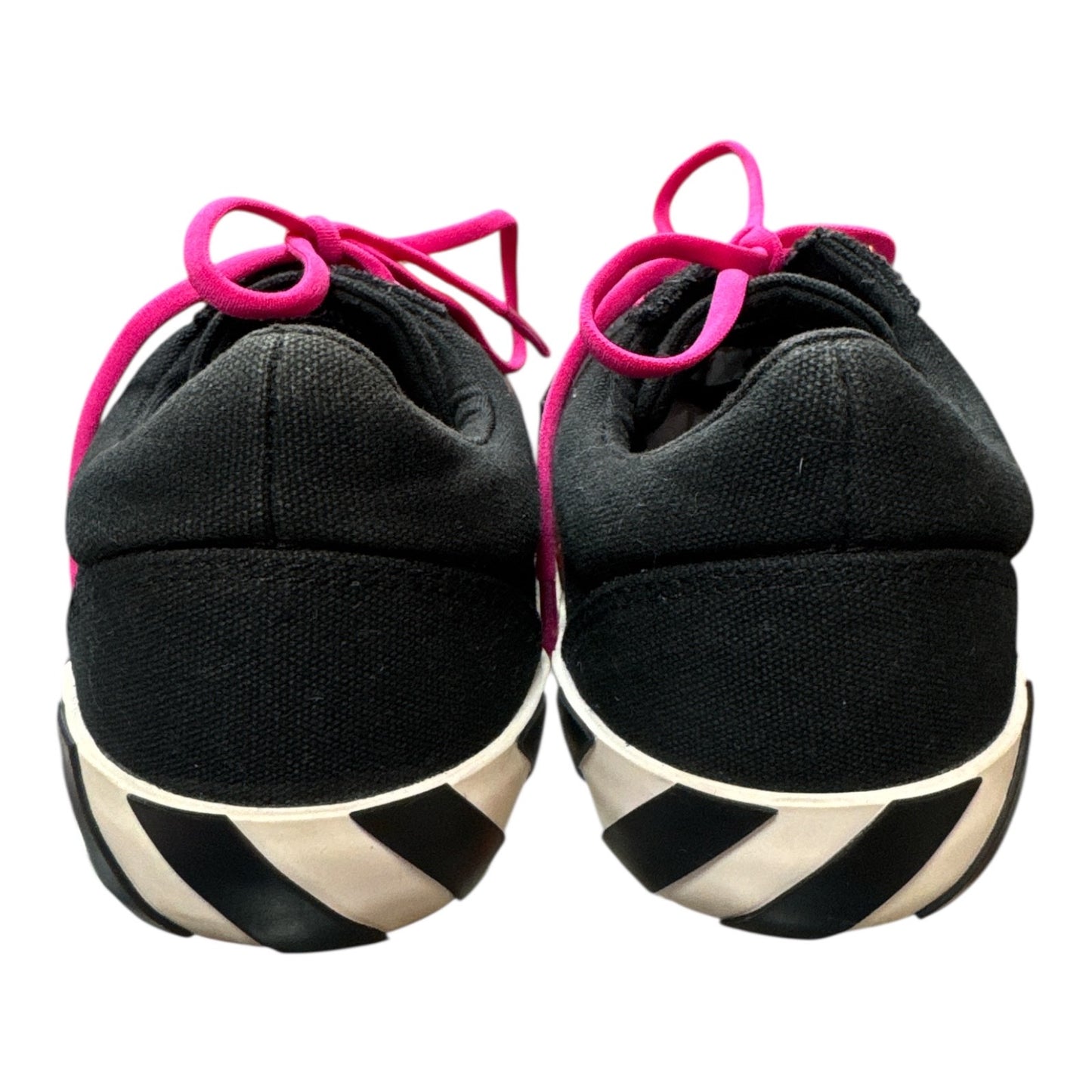 OFF-WHITE Low Vulcanized Sneakers - Limited Edition 2018 - Moda Consignment
