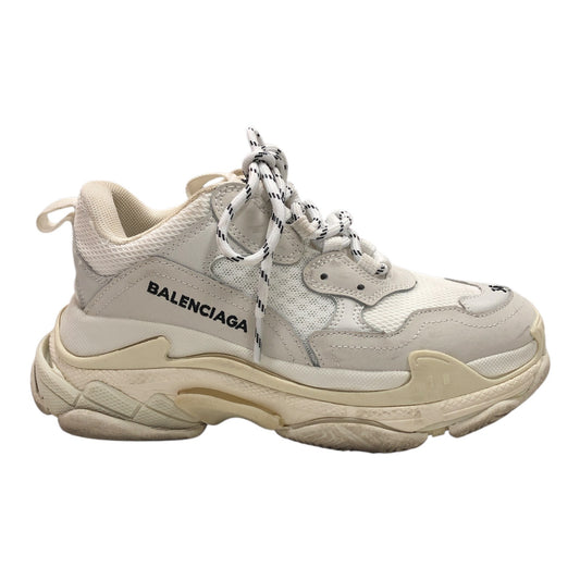 BALENCIAGA Triple S Sneaker in beige double foam and mesh - Moda Consignment