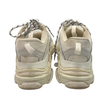 BALENCIAGA Triple S Sneaker in beige double foam and mesh - Moda Consignment